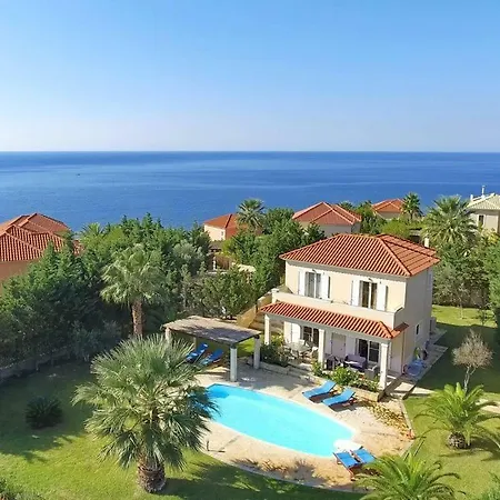 Villa Kleismata Sleeps 6 *