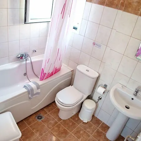 Villa Kleismata Sleeps 6