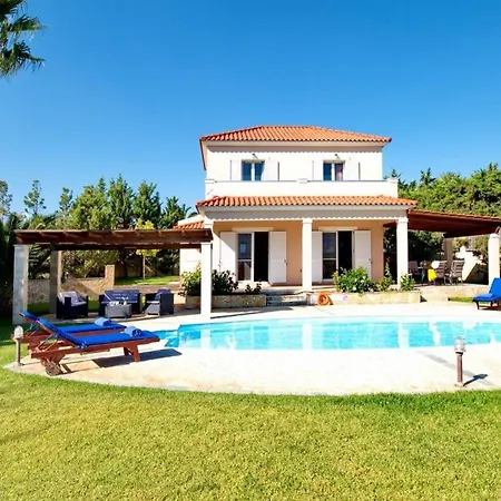 Kleismata Sleeps 6 Villa